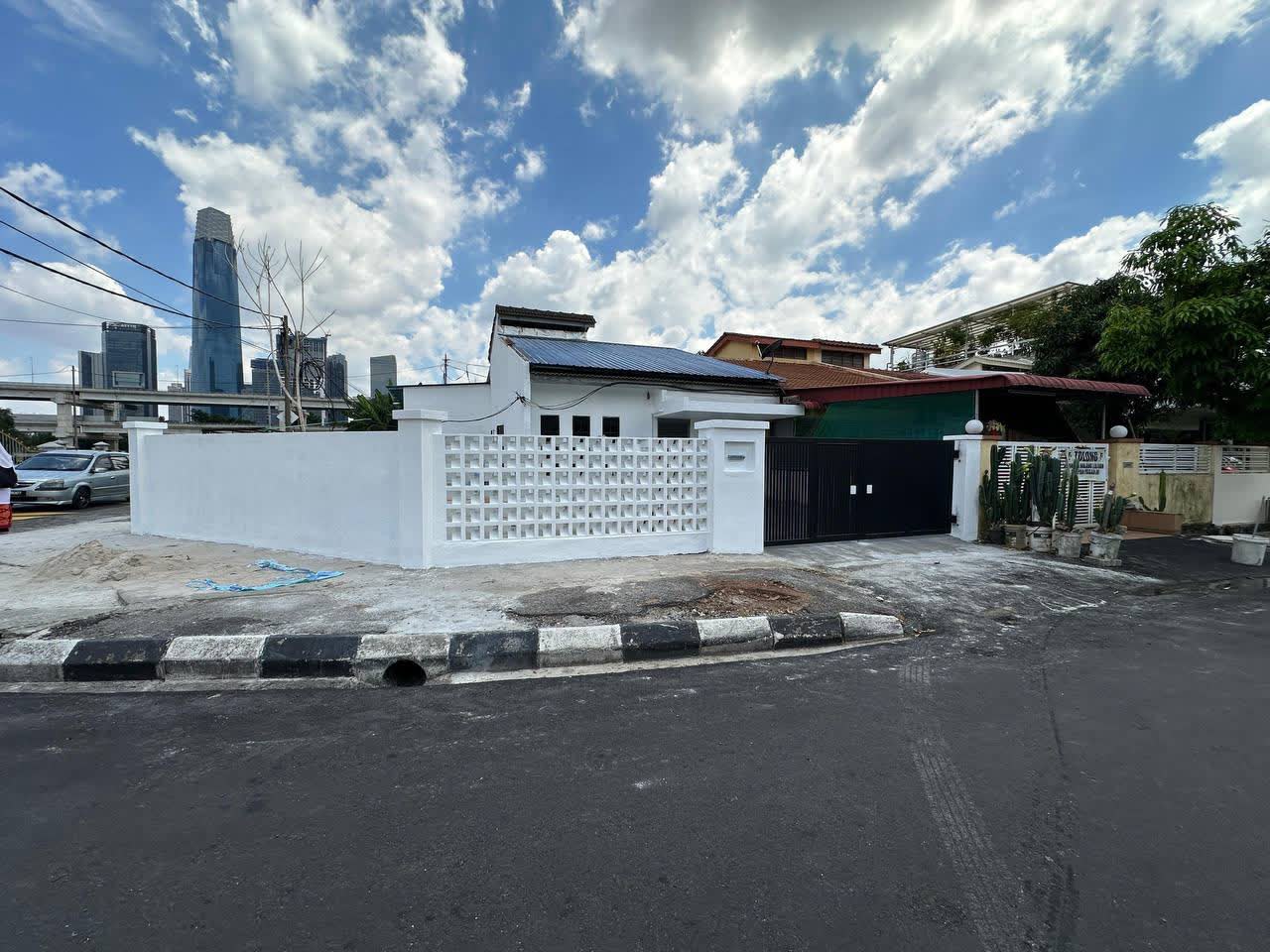 Rumah selepas renovasi di Taman Maluri