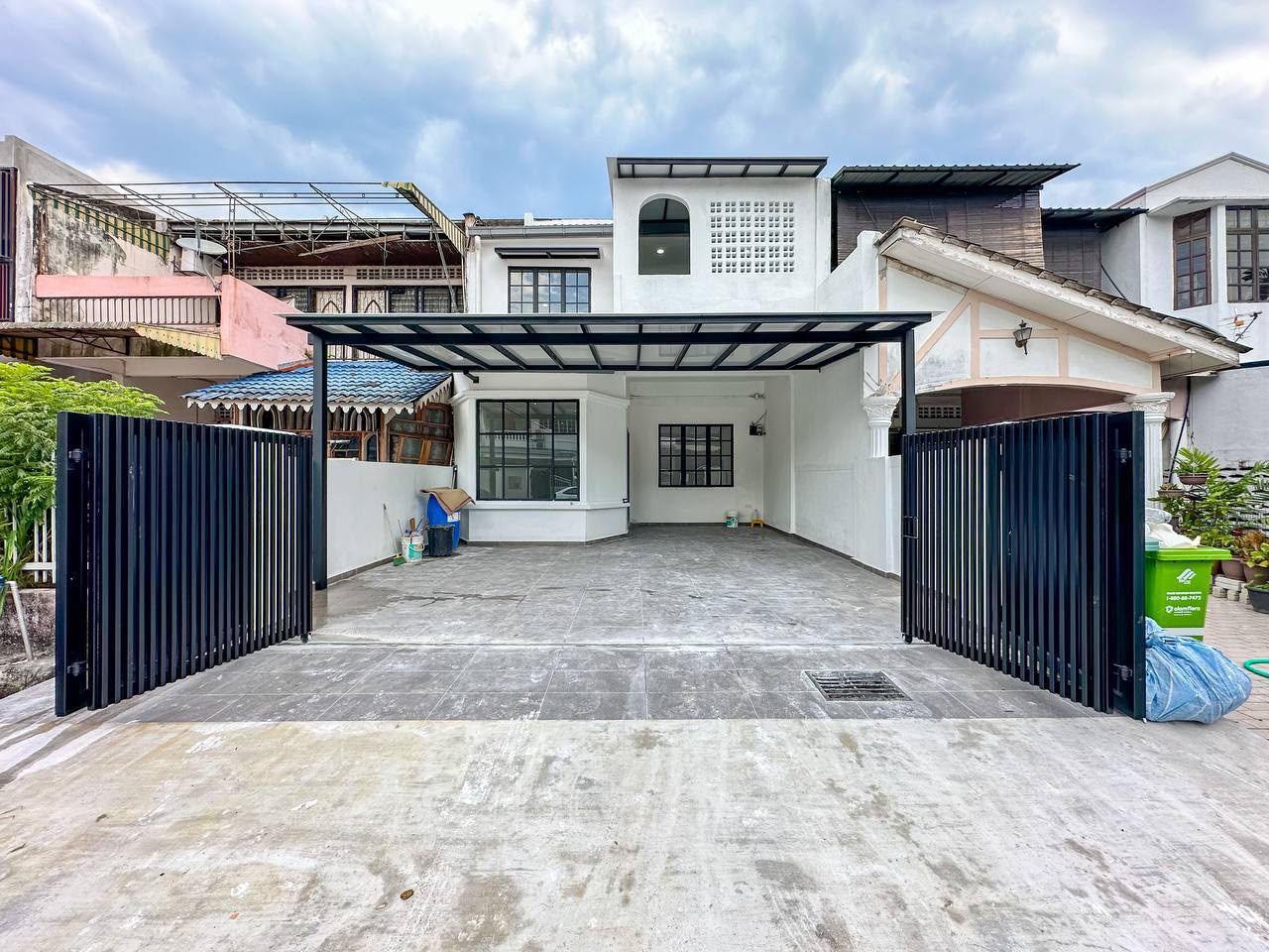 Rumah selepas baik pulih di Taman Maluri